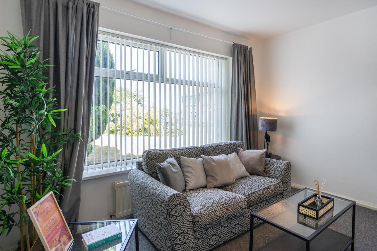 Apartment Comfy 3bed House-parking-garden *